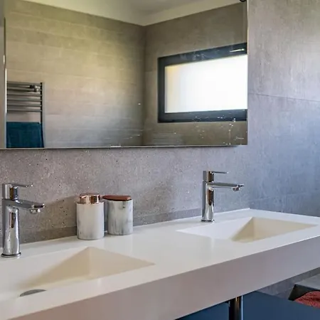 Villa Bella Vista - Contemporary With Pool And Dominant Views Saint-Gely-du-Fesc
