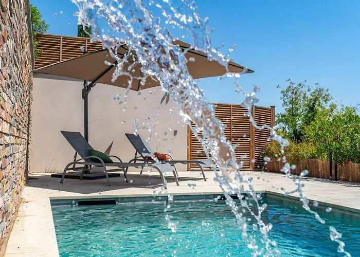 Bella Vista - Contemporary With Pool And Dominant Views * Saint-Gely-du-Fesc